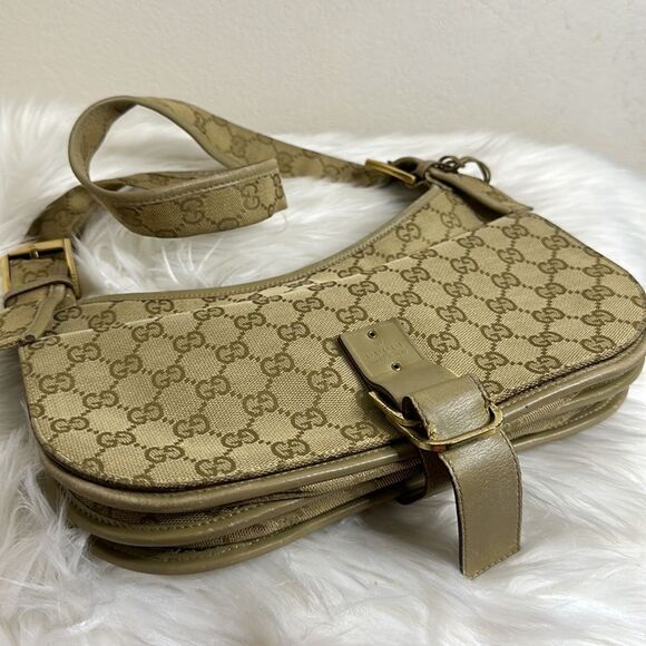 💯Authentic Gucci Shoulder Bag🍀 - Picture 11 of 14